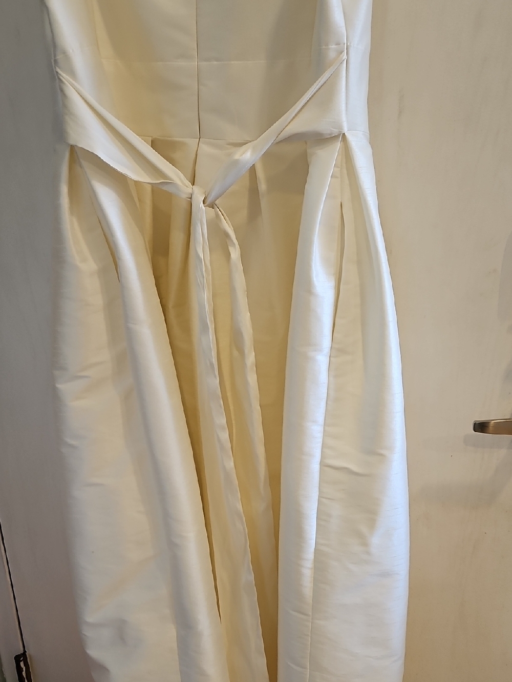 Alfred Sung Ivory Sleeveless V-Neck Empire Tie-Back Midi Dress 20 - Picture 8 of 8